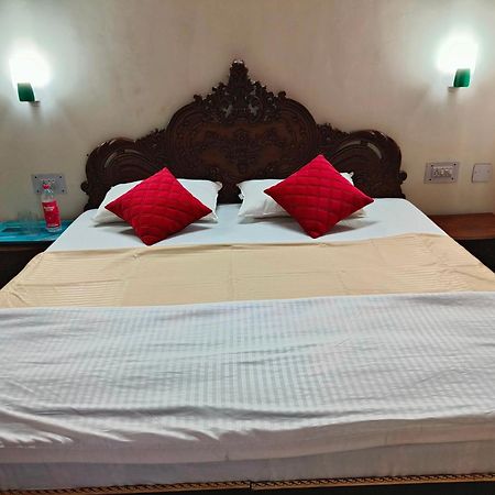 The Eminence Resort & Gym Solan Eksteriør billede