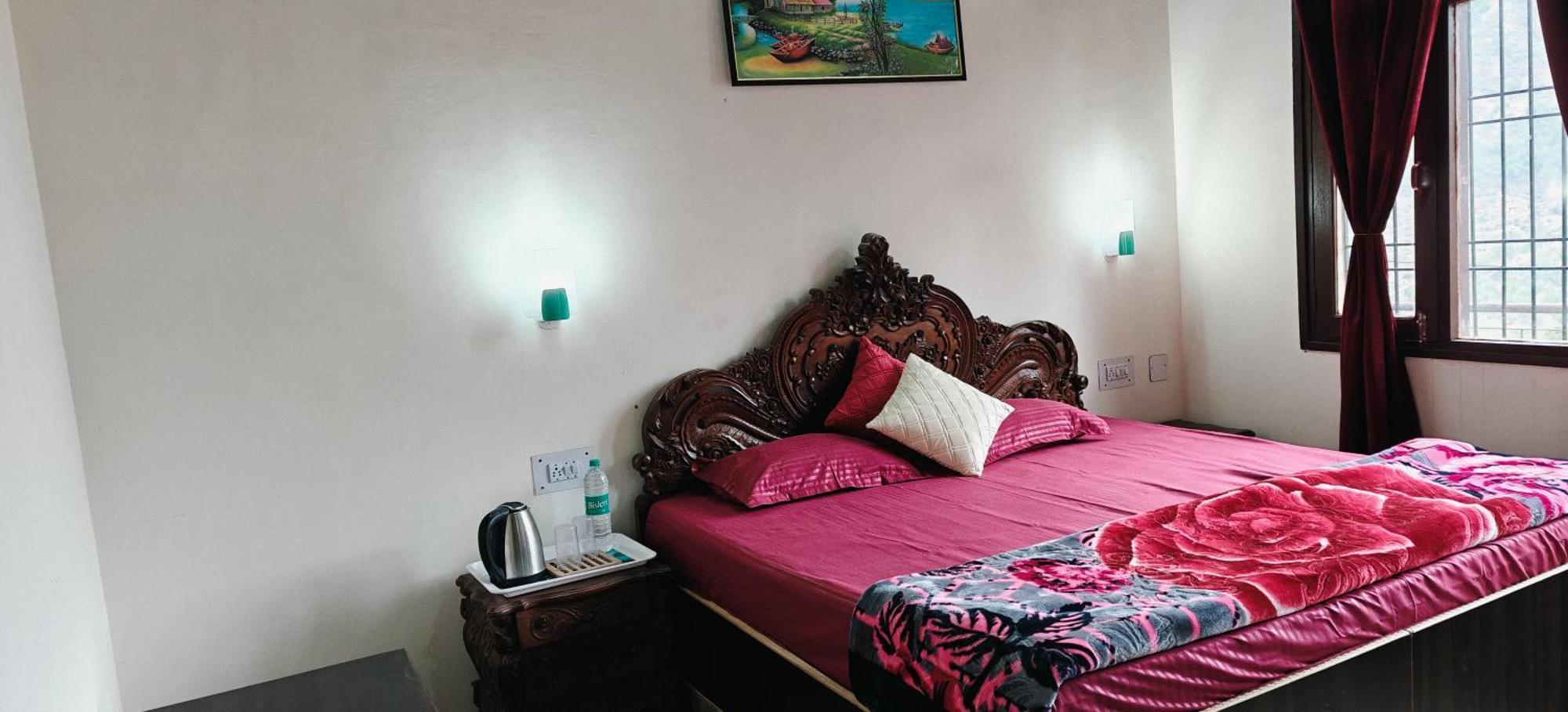 The Eminence Resort & Gym Solan Eksteriør billede