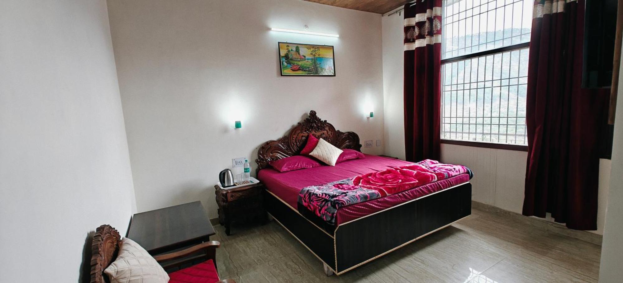 The Eminence Resort & Gym Solan Eksteriør billede
